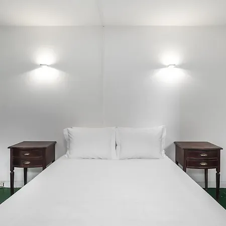 Whome 2-bedroom Loft Perfect To Explore ליסבון